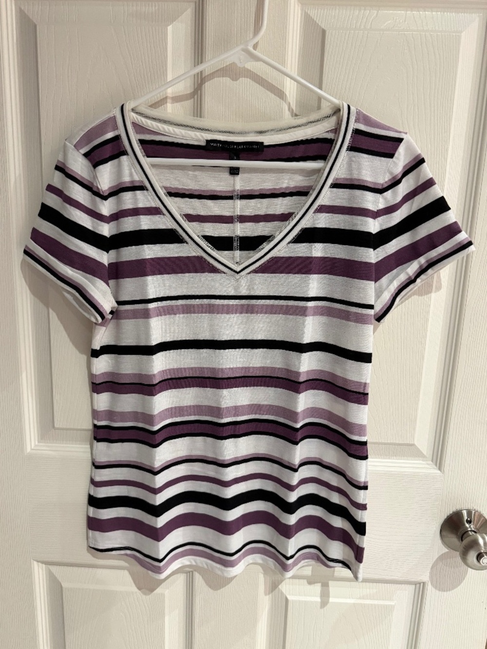 White House Black Market cotton stripe v-neck tee—Size small